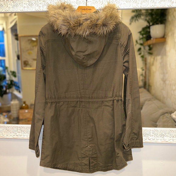 Lucky Brand Utility Jacket Removable Faux Fur Hood Trim DRY CLEANED Army Green S - Picture 4 of 16